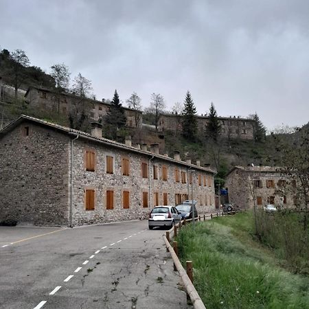 Duplex Para 6 En Cercs, Berga - A 30 Mins Del Pedraforca 桑特康奈利得赛克 外观 照片