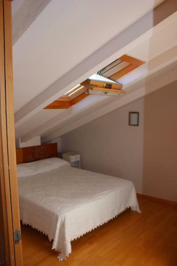 Duplex Para 6 En Cercs, Berga - A 30 Mins Del Pedraforca 桑特康奈利得赛克 外观 照片