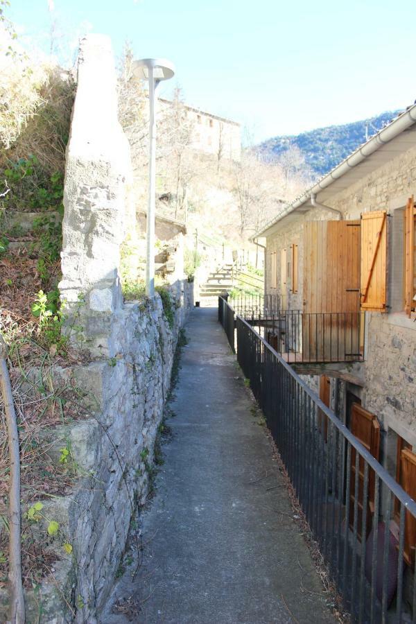 Duplex Para 6 En Cercs, Berga - A 30 Mins Del Pedraforca 桑特康奈利得赛克 外观 照片